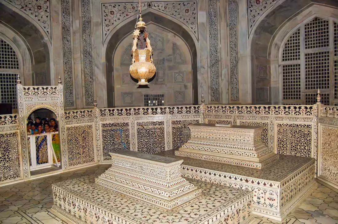 Taj Mahal inside