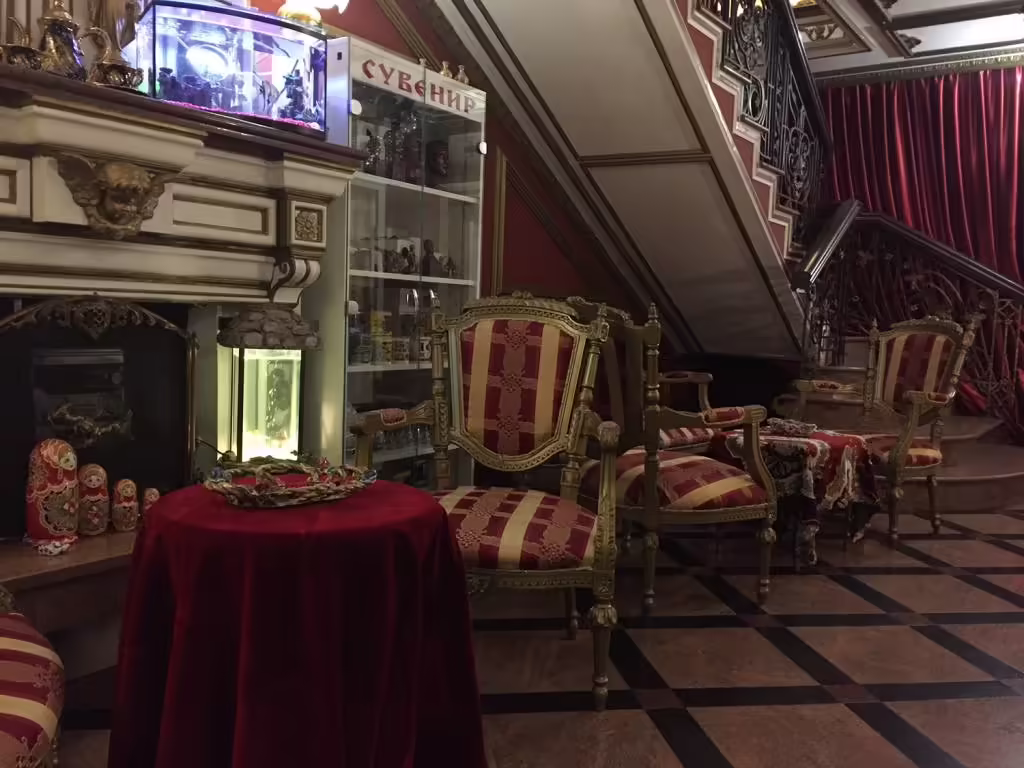vivaldi_suites_kresla