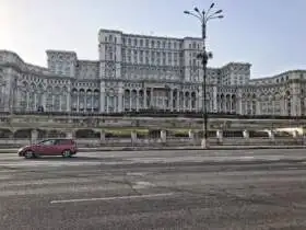 Palác ľudu v Bukurešti