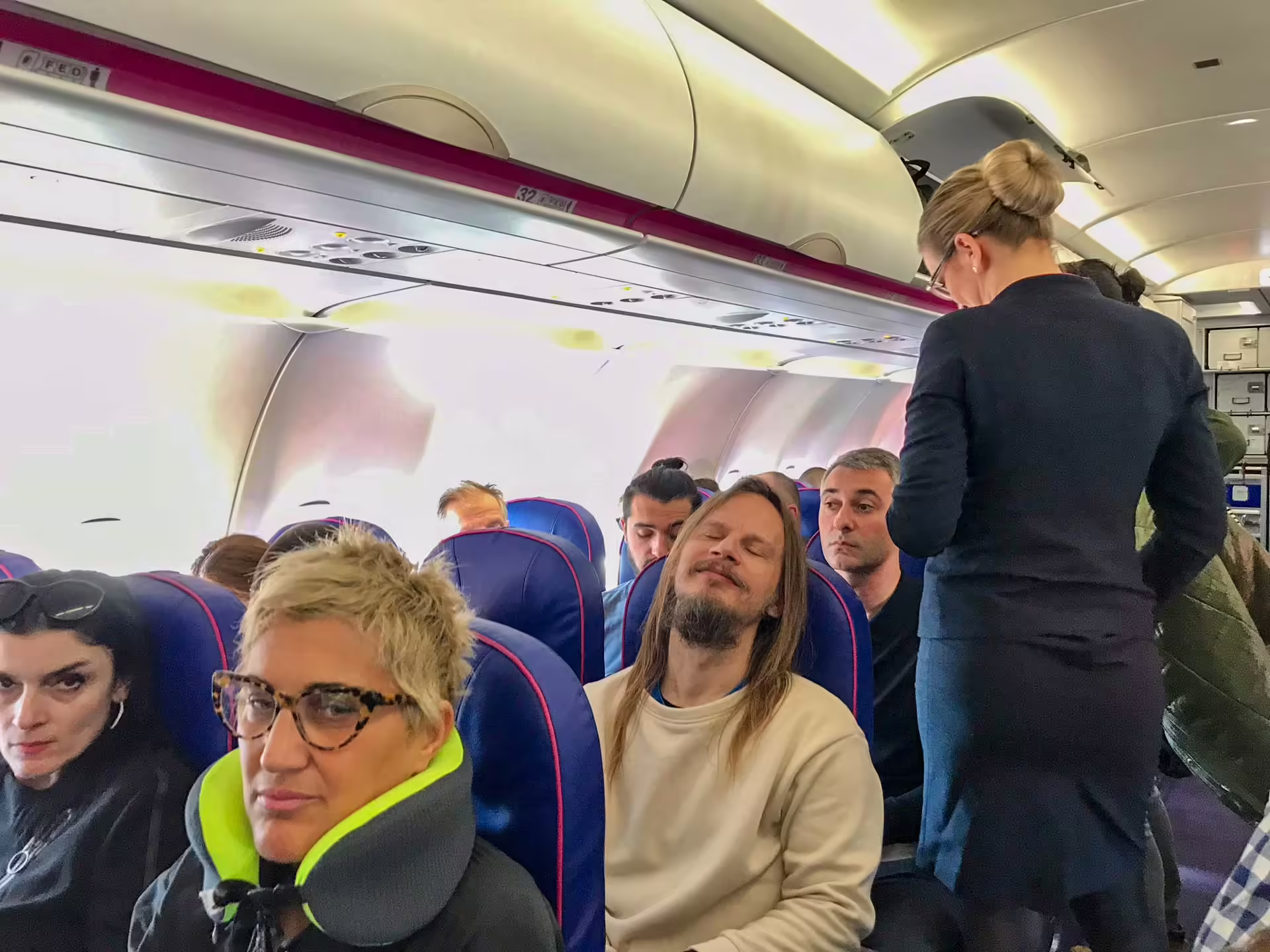 WizzAir, KUT-VIE