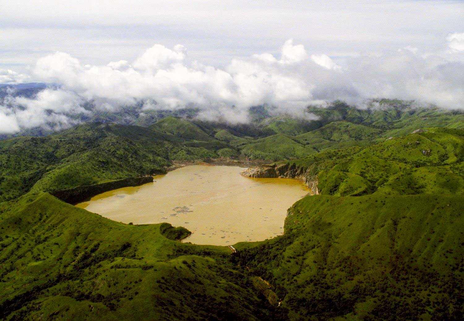 https://www.placemania.sk/wp-content/uploads/2020/02/lake_nyos.jpg