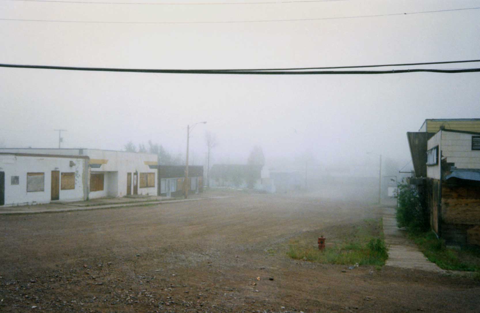 https://www.placemania.sk/wp-content/uploads/2020/02/uranium_city_fog_street.jpg