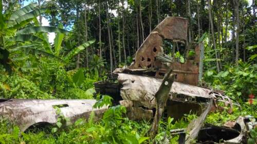 Airplane wreck, Yamamoto