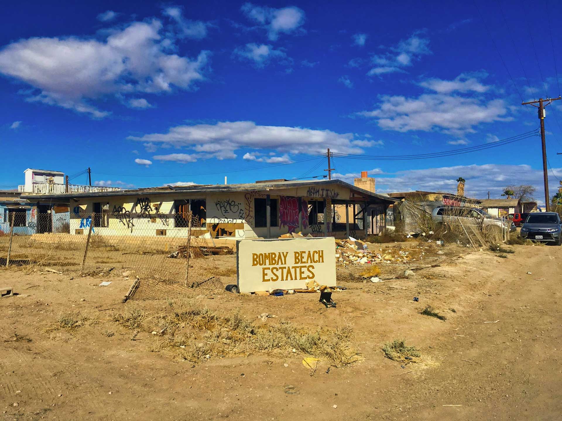 https://www.placemania.sk/wp-content/uploads/2020/05/bombay_beach_estates.jpg