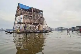 Makoko, floating school