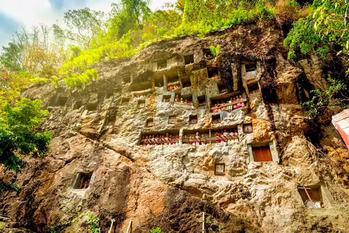 Pohrebné ceremónie v Tana Toraja