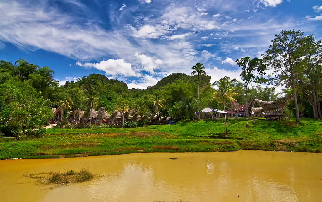 Pohrebné ceremónie v Tana Toraja