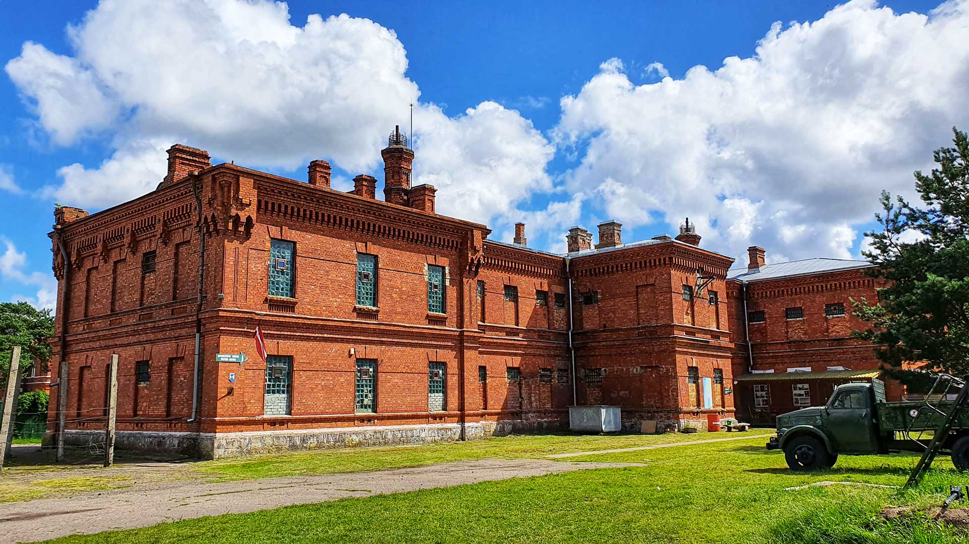 https://www.placemania.sk/wp-content/uploads/2020/12/karosta.jpg