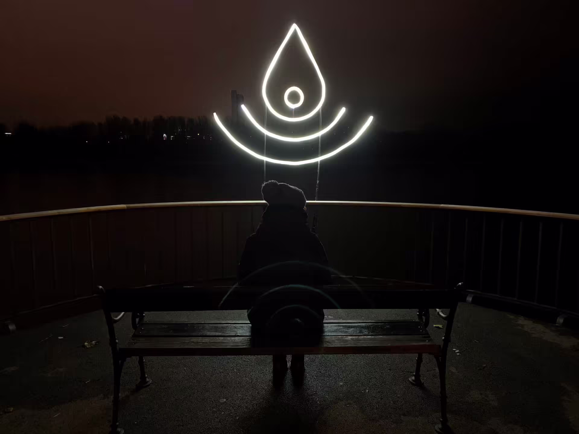 Biela noc, nábrežie Dunaja