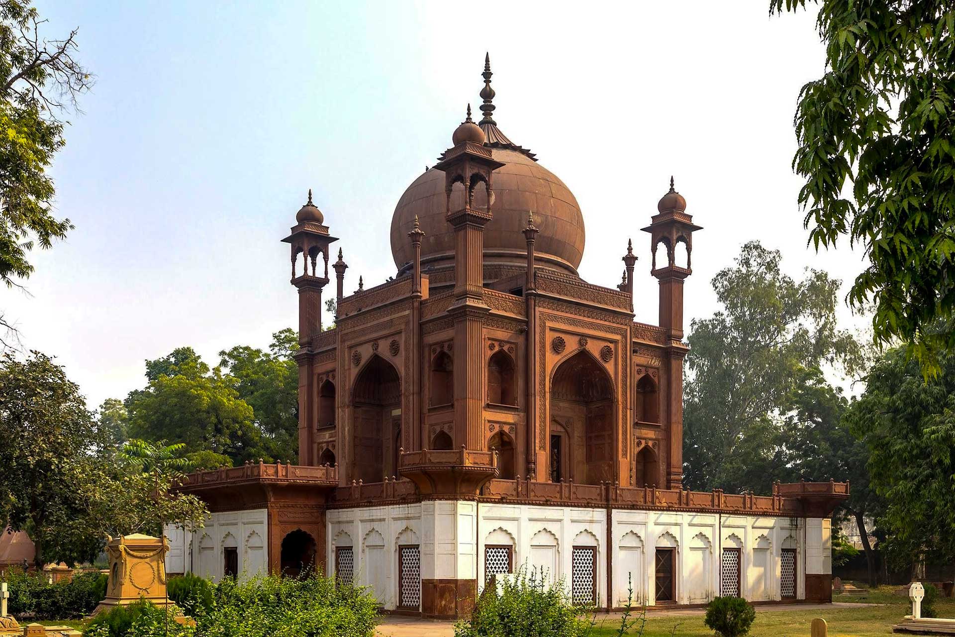 https://www.placemania.sk/wp-content/uploads/2021/01/red_taj.jpg