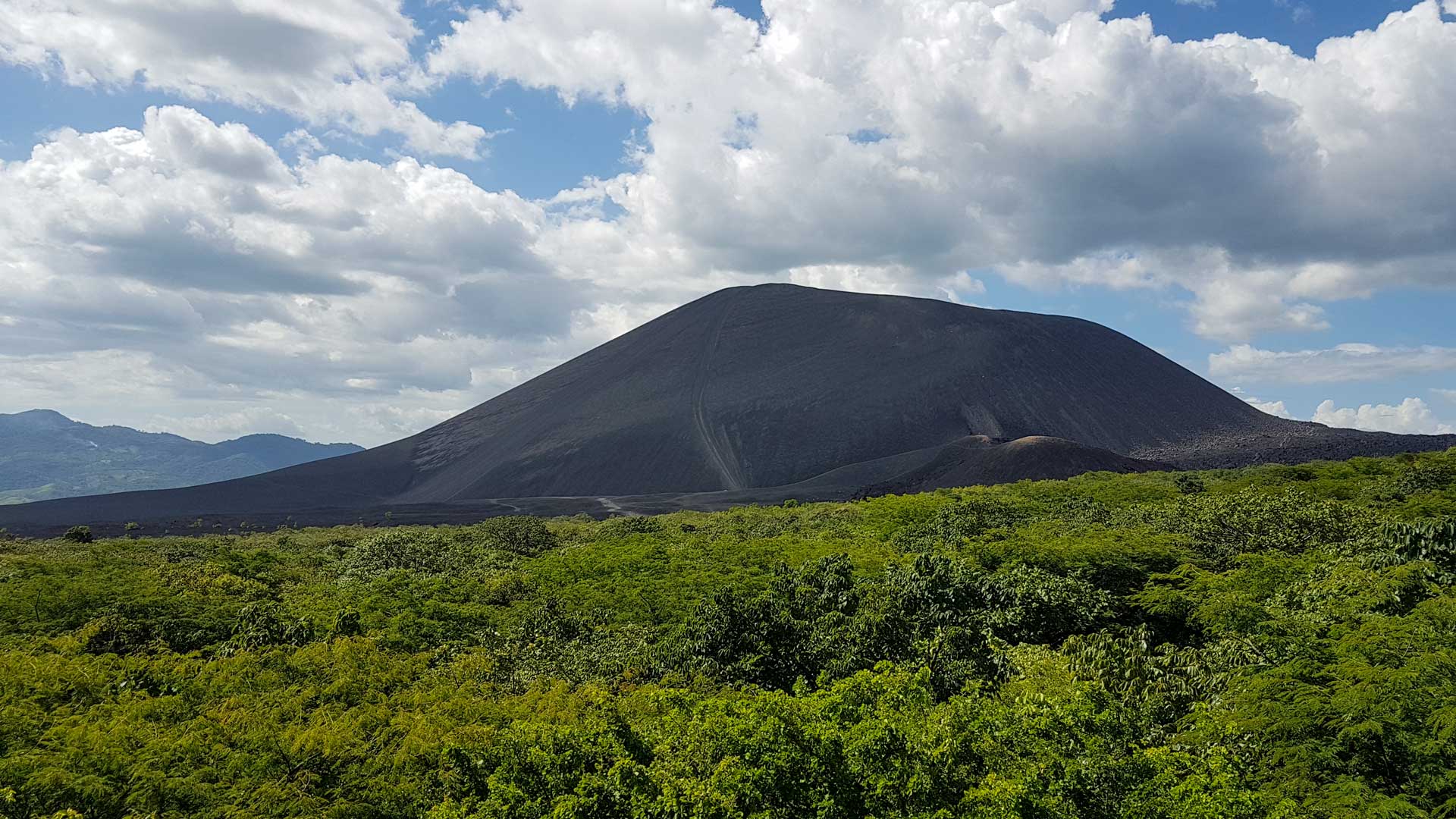 https://www.placemania.sk/wp-content/uploads/2021/02/cerro_negro.jpg