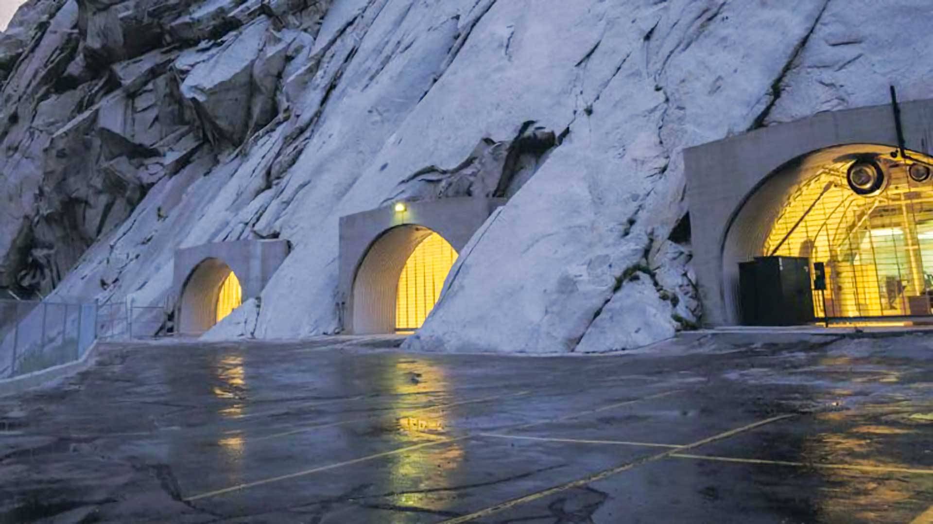 https://www.placemania.sk/wp-content/uploads/2021/03/granite_mountain_records_vault_04.jpg