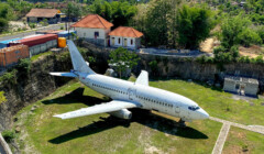 Opustené lietadlo na Bali