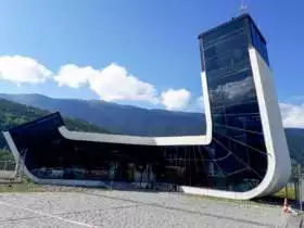 Queen Tamar Airport