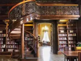 Metropolitan Ervin Szabó Library