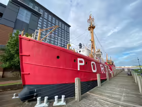 Svetelná loď Portsmouth