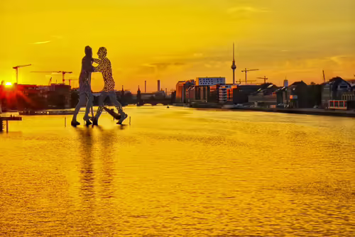 Molecule Man, Germany