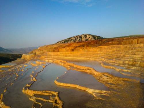 Badab-e Surt