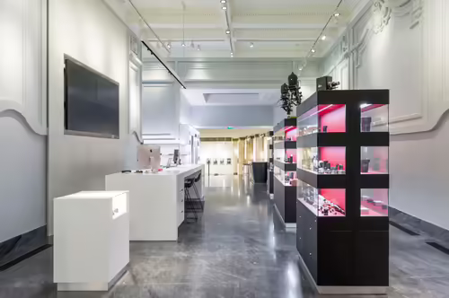 Leica Boutique Milan
