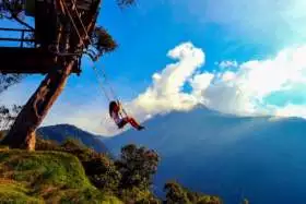 La Casa del Arbol, Ecuador