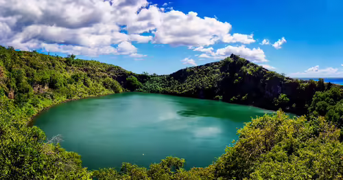 Lac Sale, Komory