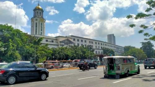 Hodinová veža v Manile