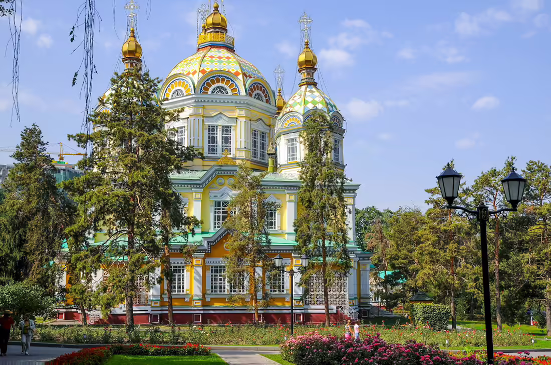 Chrám Nanebovstúpenia Pána, Almaty