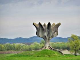 Pamätník Jasenovac, Chorvátsko