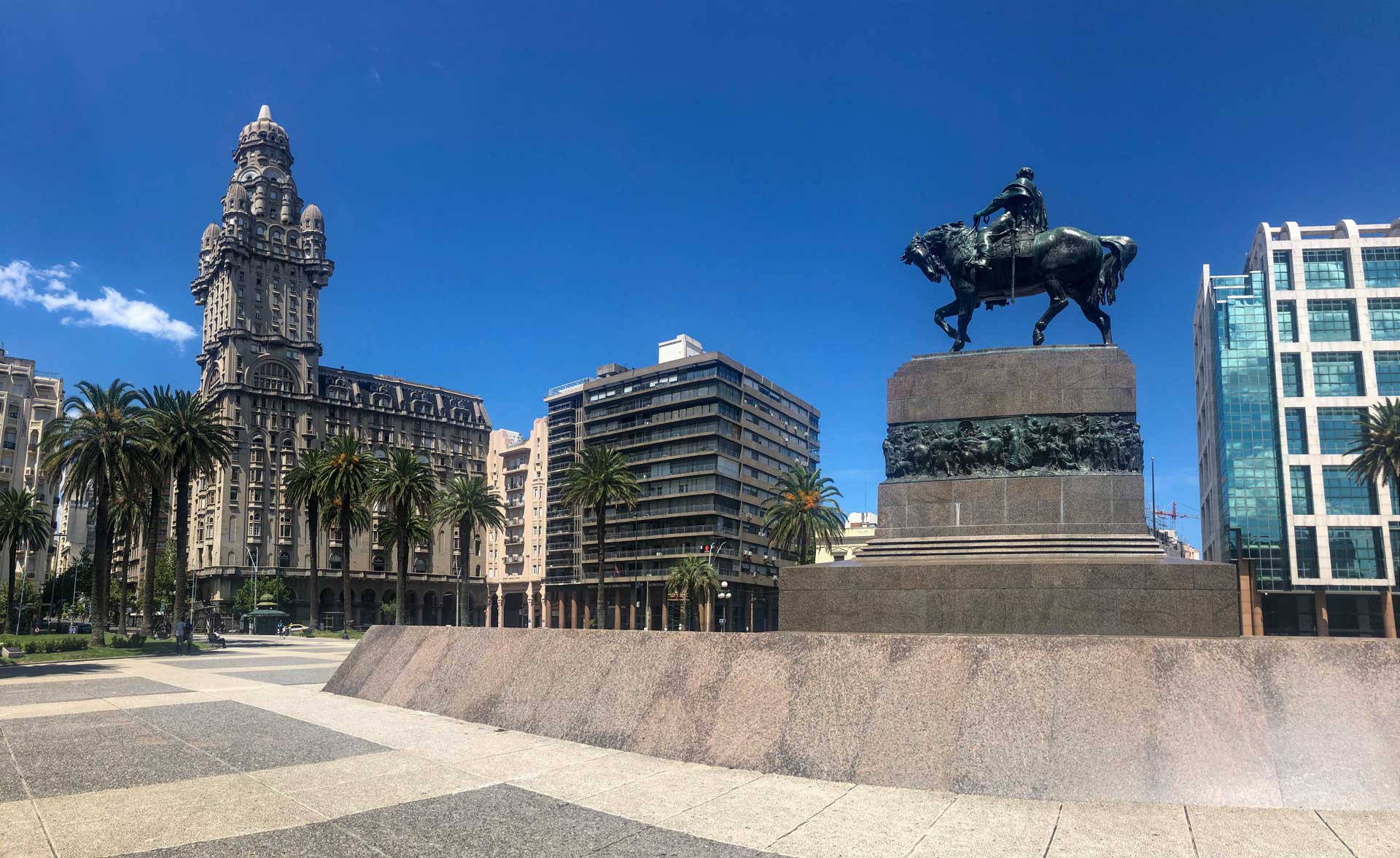 Mauzóleum Artigas, Uruguaj