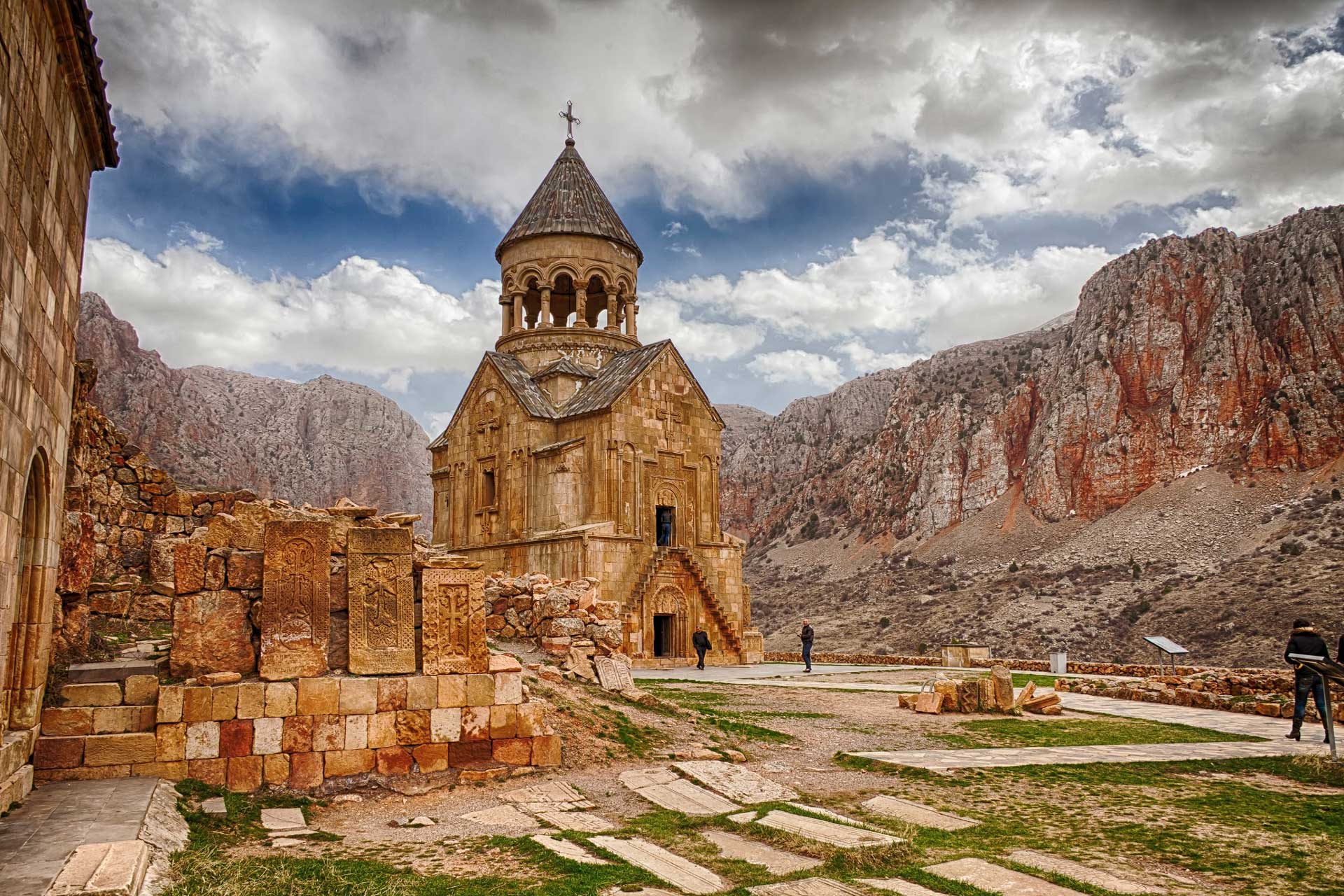 https://www.placemania.sk/wp-content/uploads/2021/12/noravank_monastery.jpg
