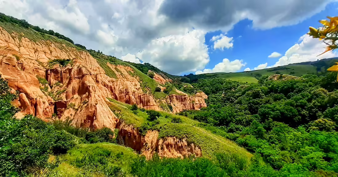 Râpa Roșie, Romania