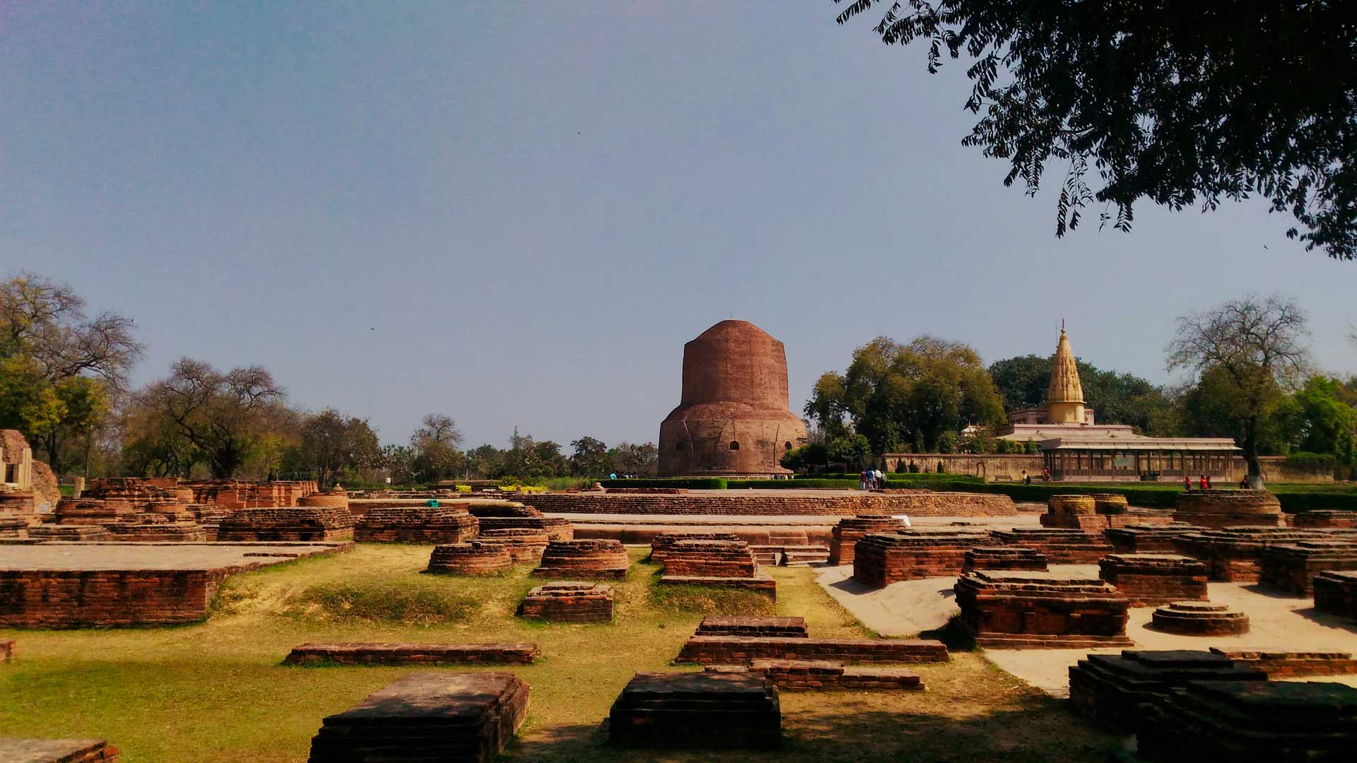 https://www.placemania.sk/wp-content/uploads/2022/02/dhamekh_stupa.jpg