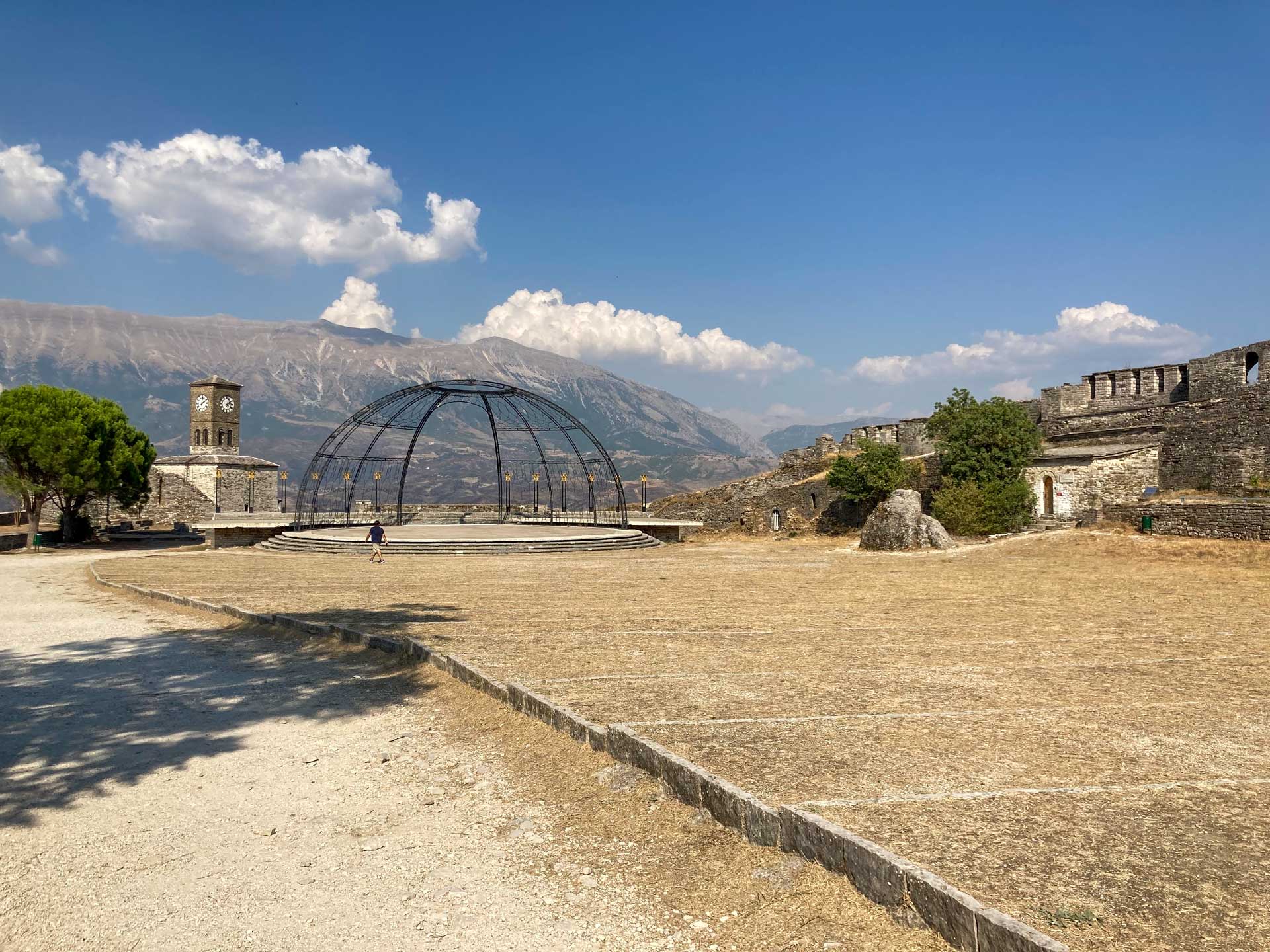 Hrad Gjirokaster, Albania