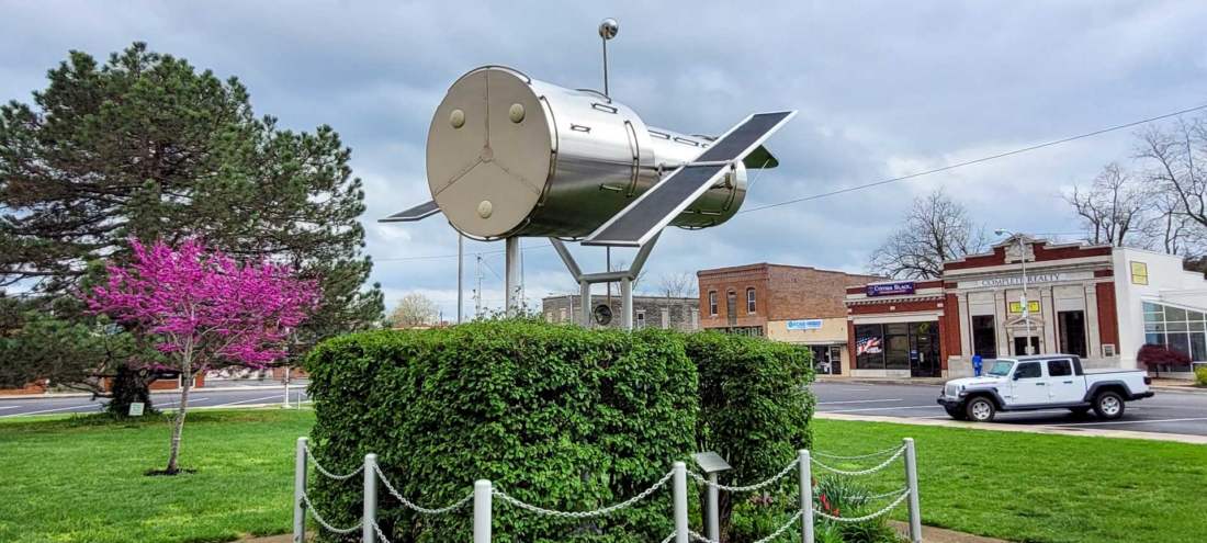 Hubble Telescope Replica Statue