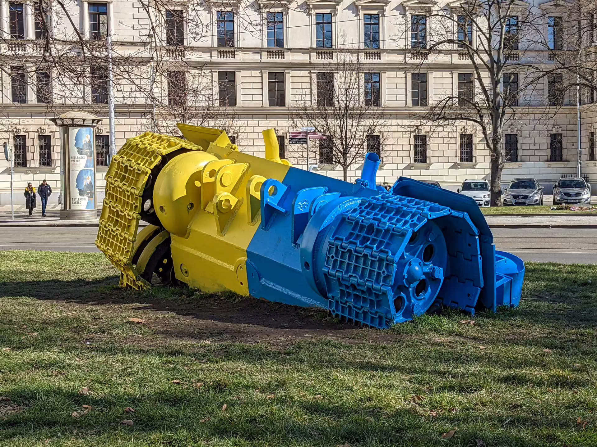 Zakopaný sovietsky tank