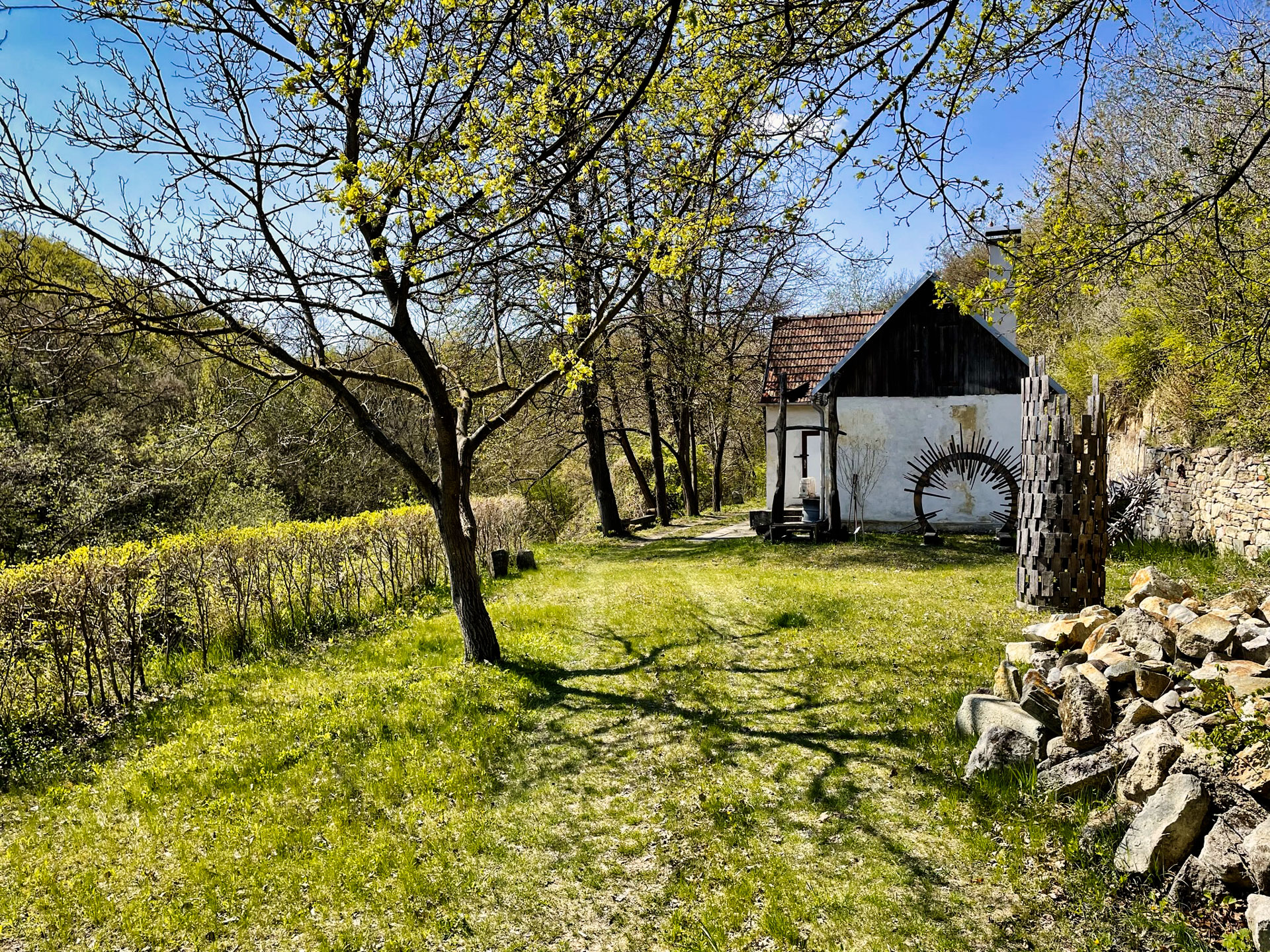 Fialková dolina, Bratislava