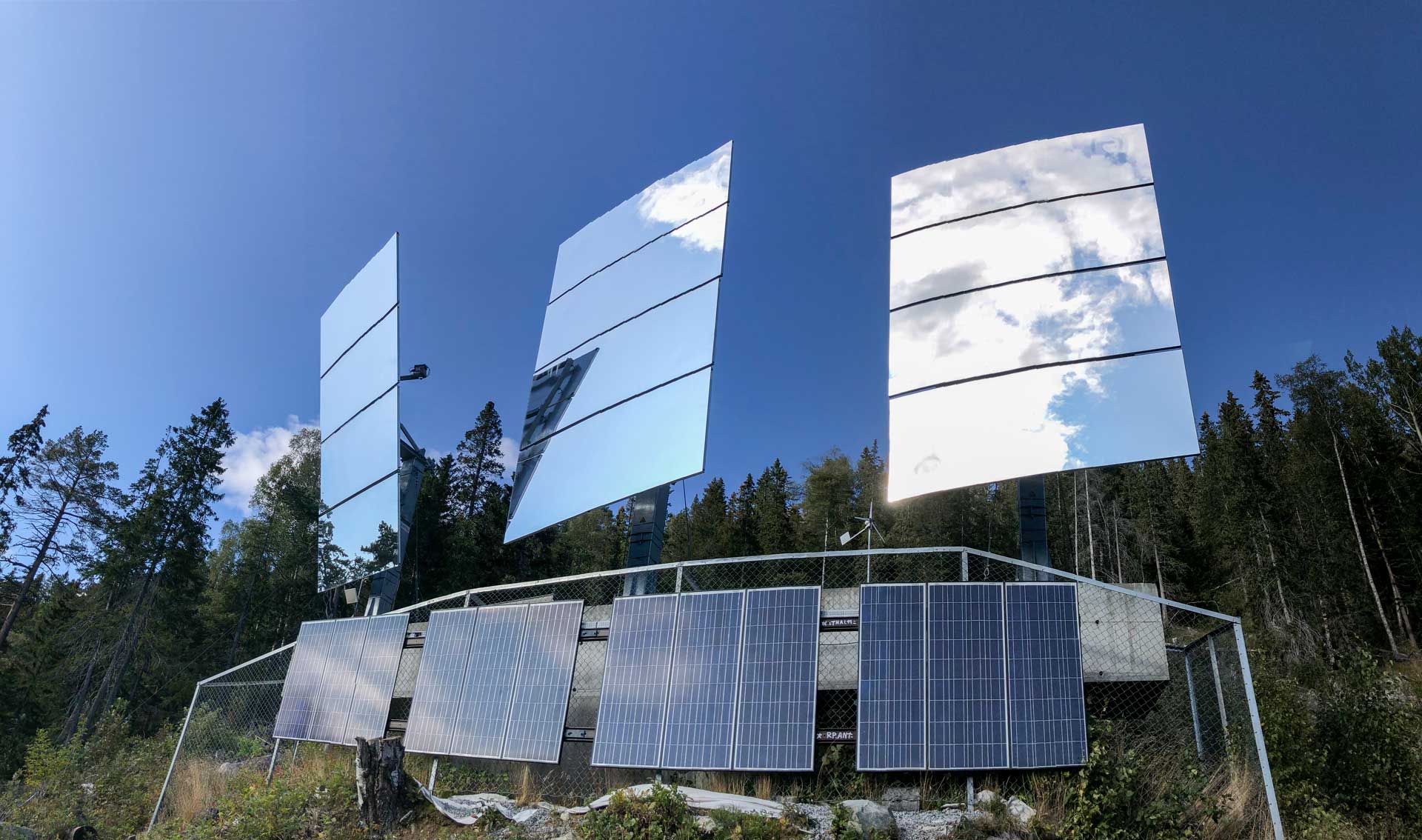 Obrovské slnečné zrkadlá v Rjukane