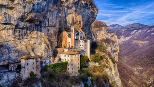 Santuario Madonna della Corona