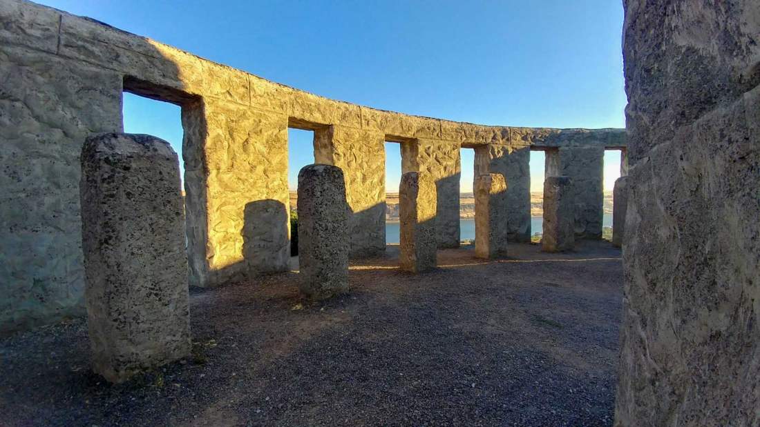 Betónový Stonehenge