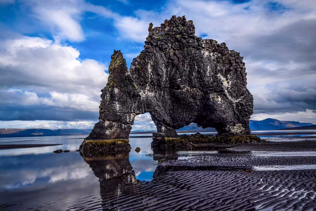 Hvítserkur, Island