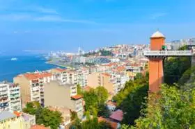 İzmir Tarihi Asansör Binası