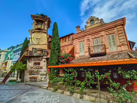Šikmá veža v Tbilisi