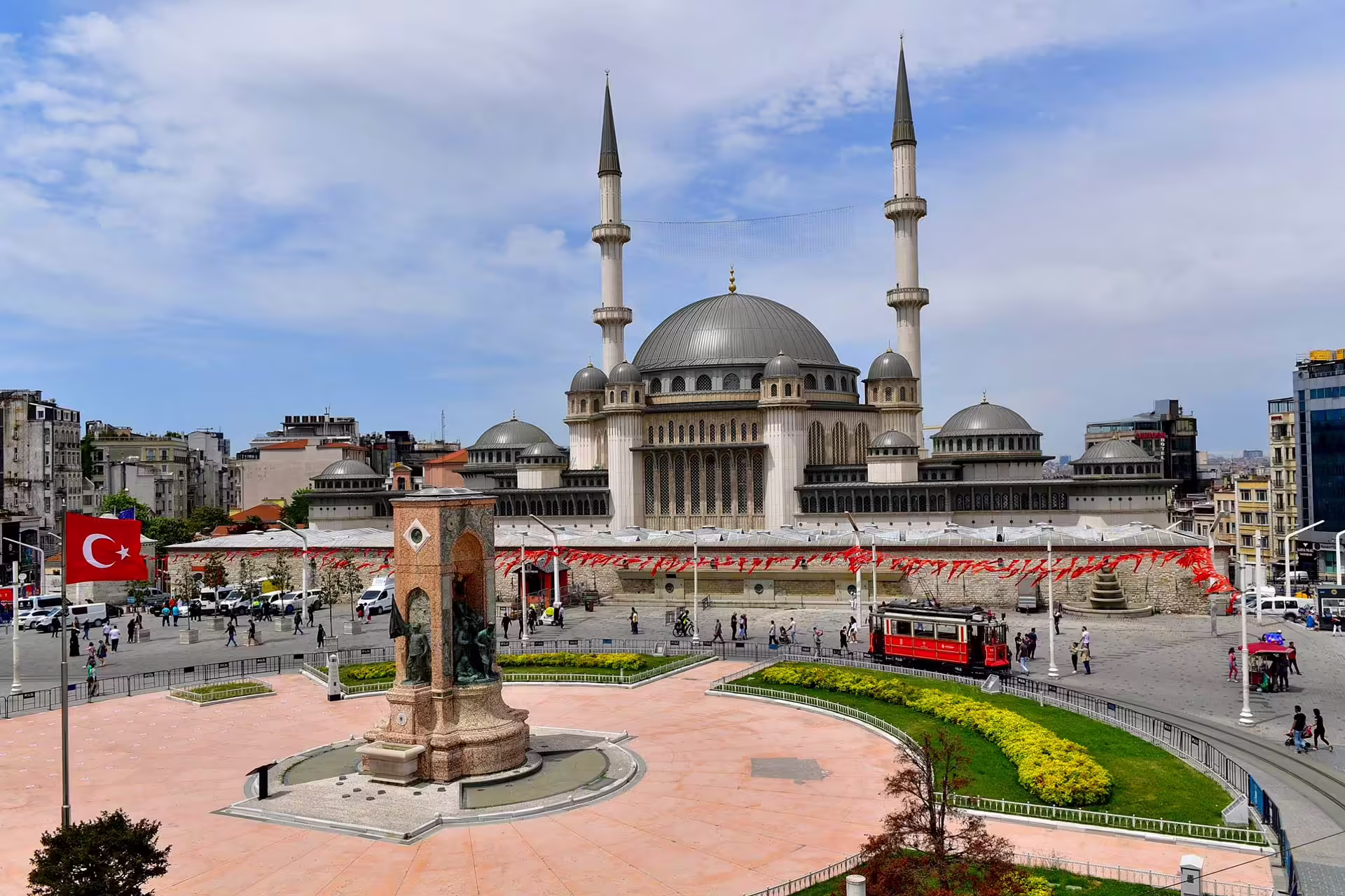 Taksim Camii