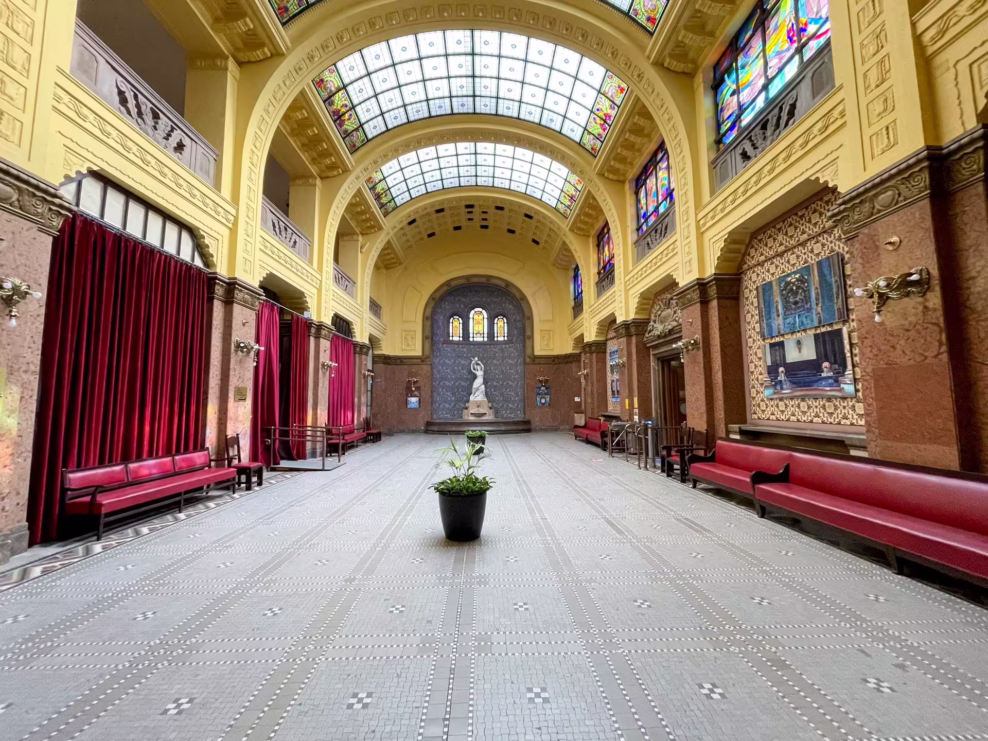 Gellért Gyógyfürdő, Budapest