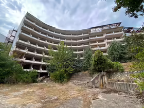 Opustený hotel Európa