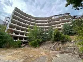 Opustený hotel Európa