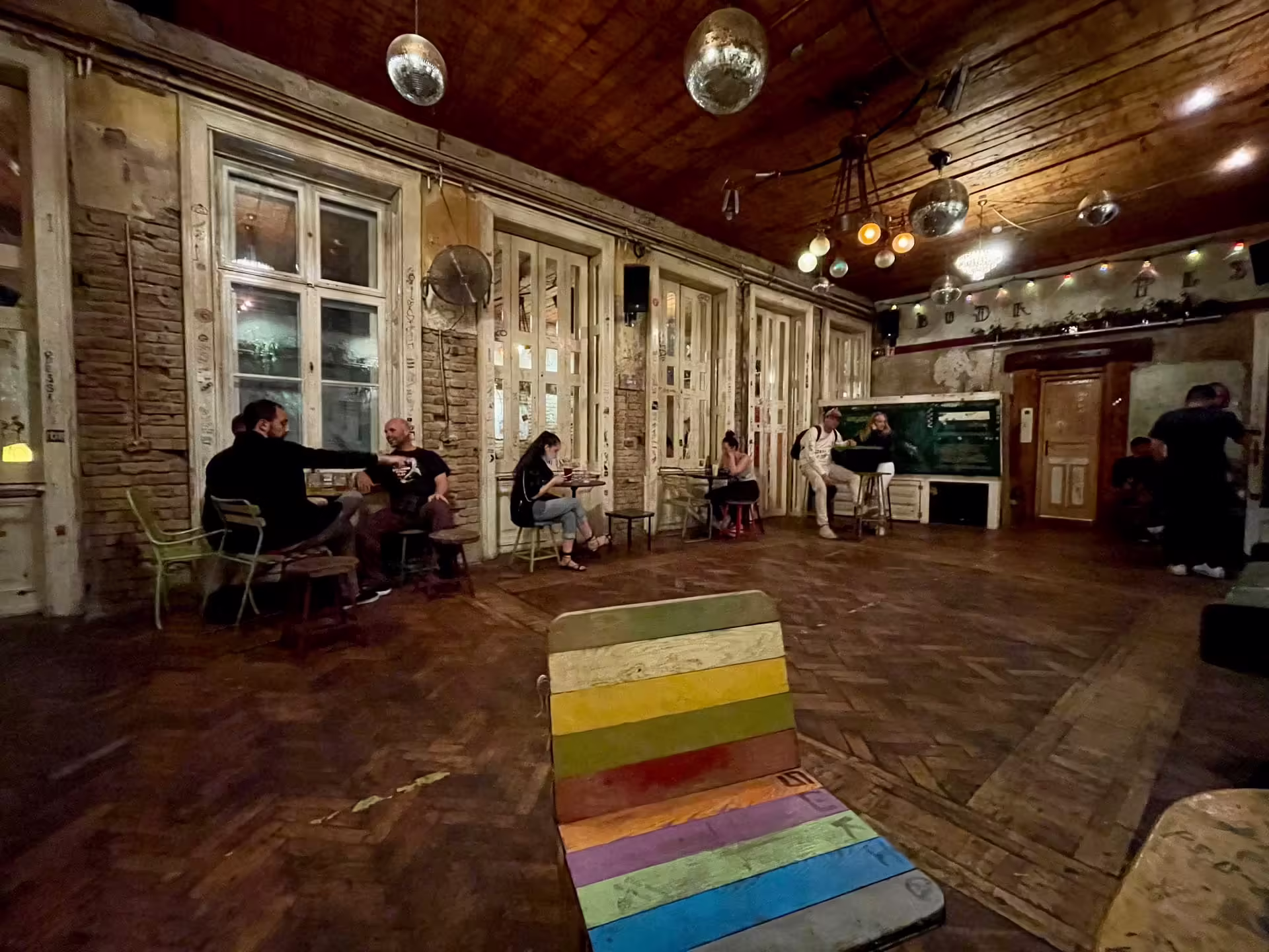 Ruin bar, Budapešť