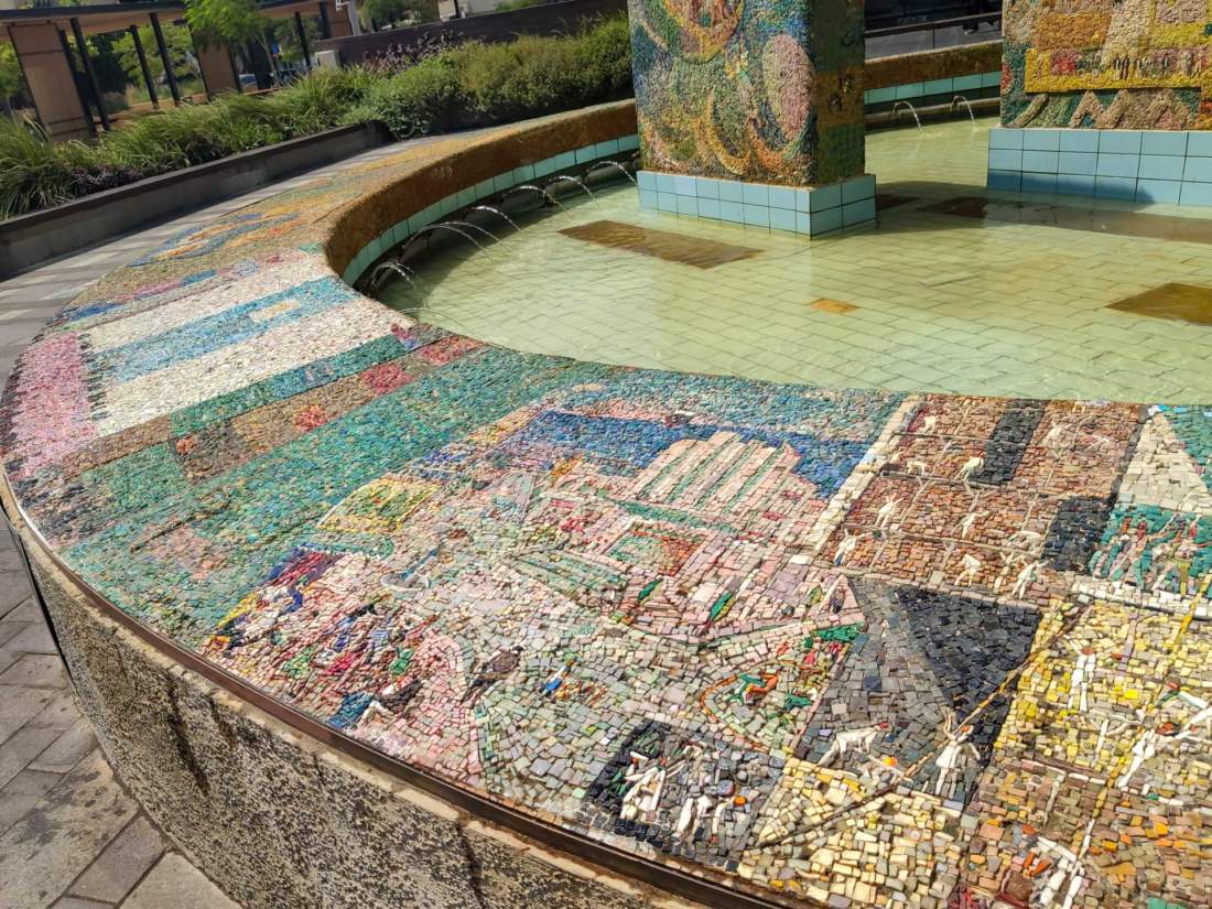 Mozaiková fontána