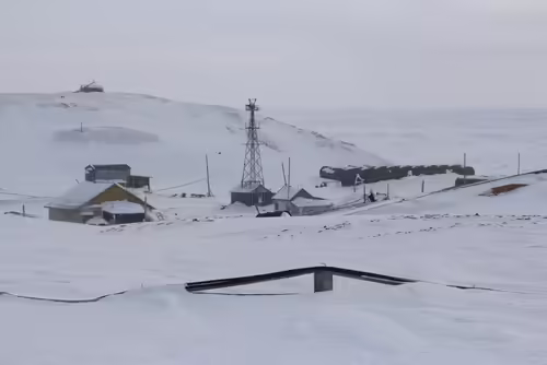 Uyedineniya Island, Russia
