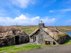 Dedina Gearrannan Blackhouse